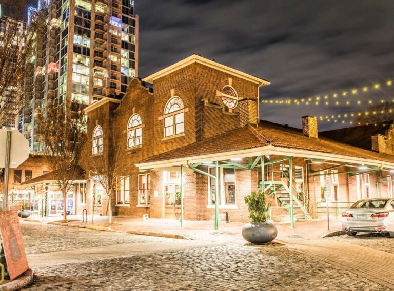 Market Hall downtown Raleigh wedding venue