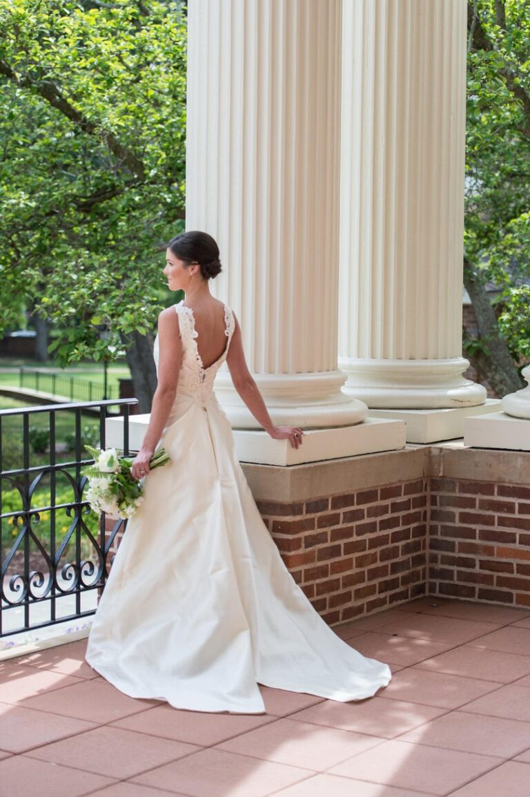 Bride-in-classic-Vera-Wang-family-dress-at-Saint-Marys-Chapel-Steve-Exum