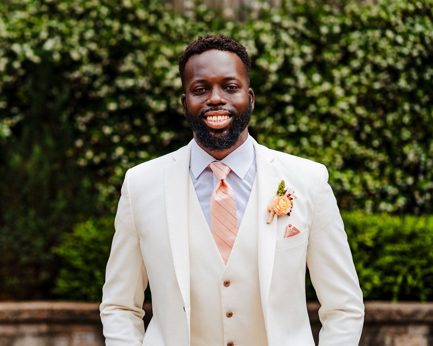 Bernards_Formalwear_Kivus__Cam