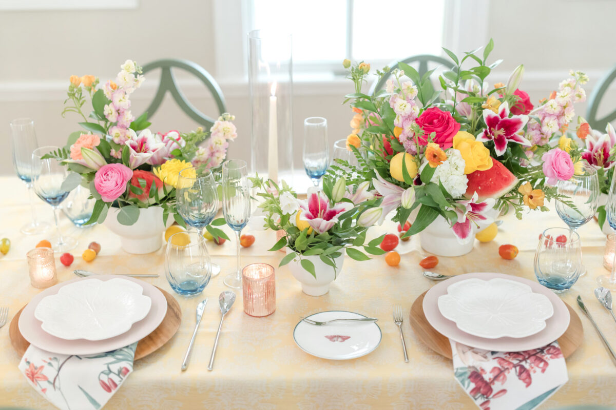 Bright summer wedding decor