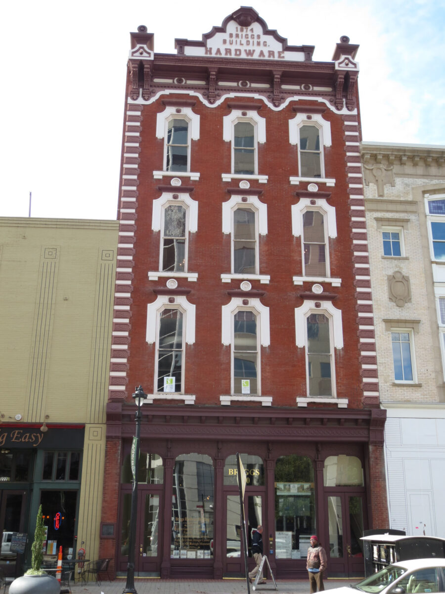 Downtown museum wedding venues