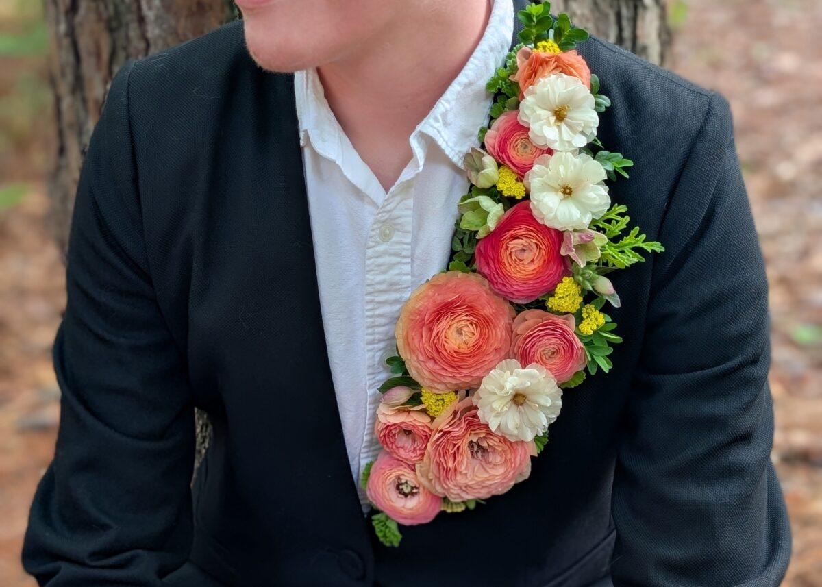Custom floral decor for weddings