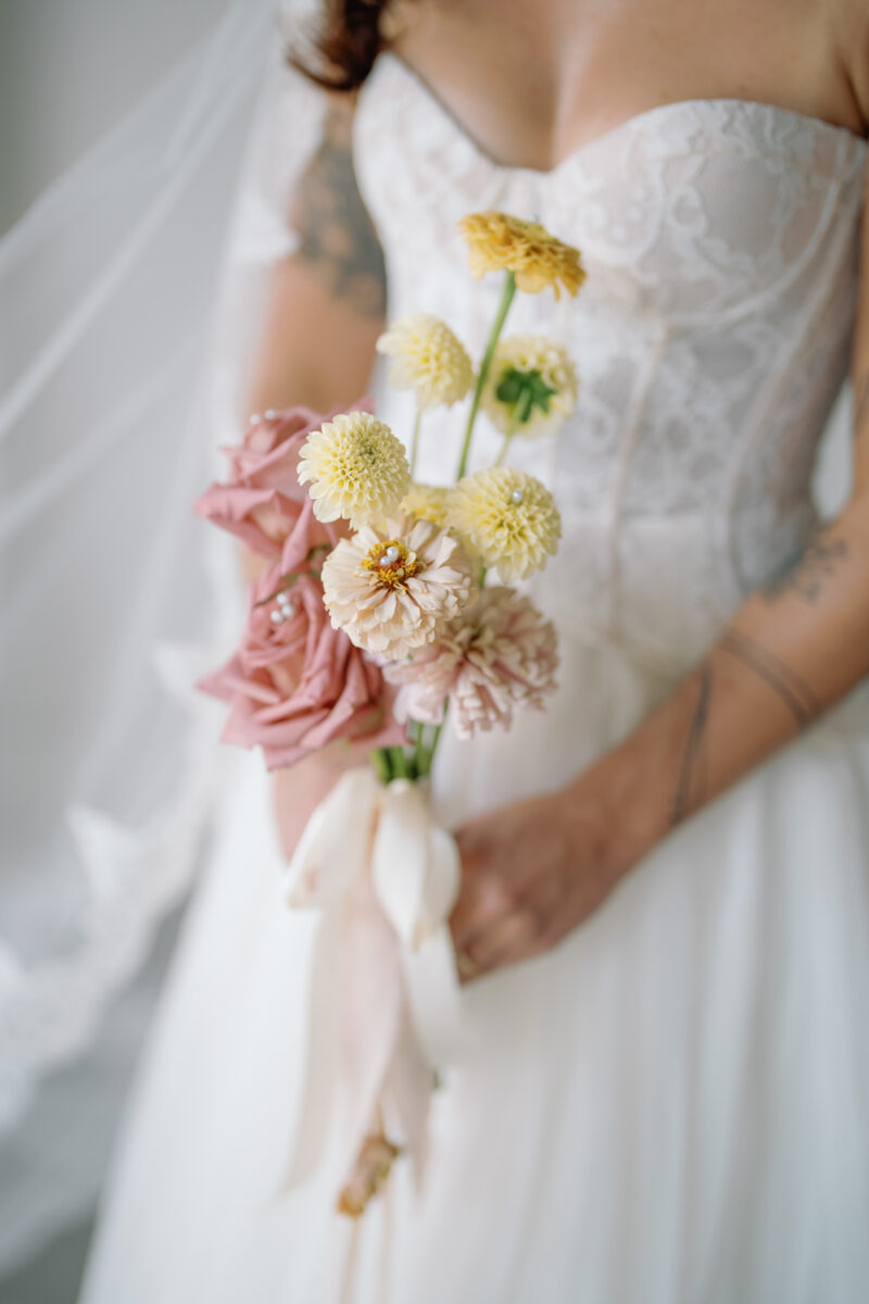 Bright summer wedding bouquets