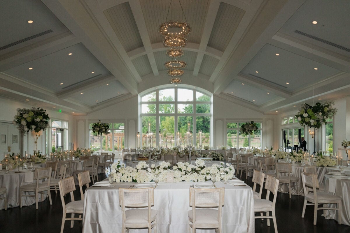 Modern wedding flowers